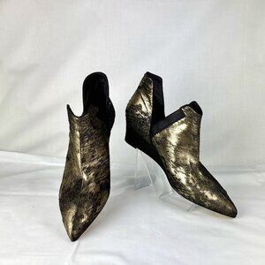 SALE! VIAJIYU Metallic Leather Ankle Boots -Size 39 (8.5) Like New